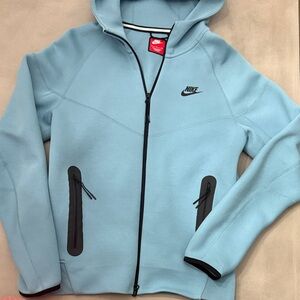 Nike Tech Men’s Zip Up Hoodie Size Small (men’s) baby blue. NWOT. Perfect